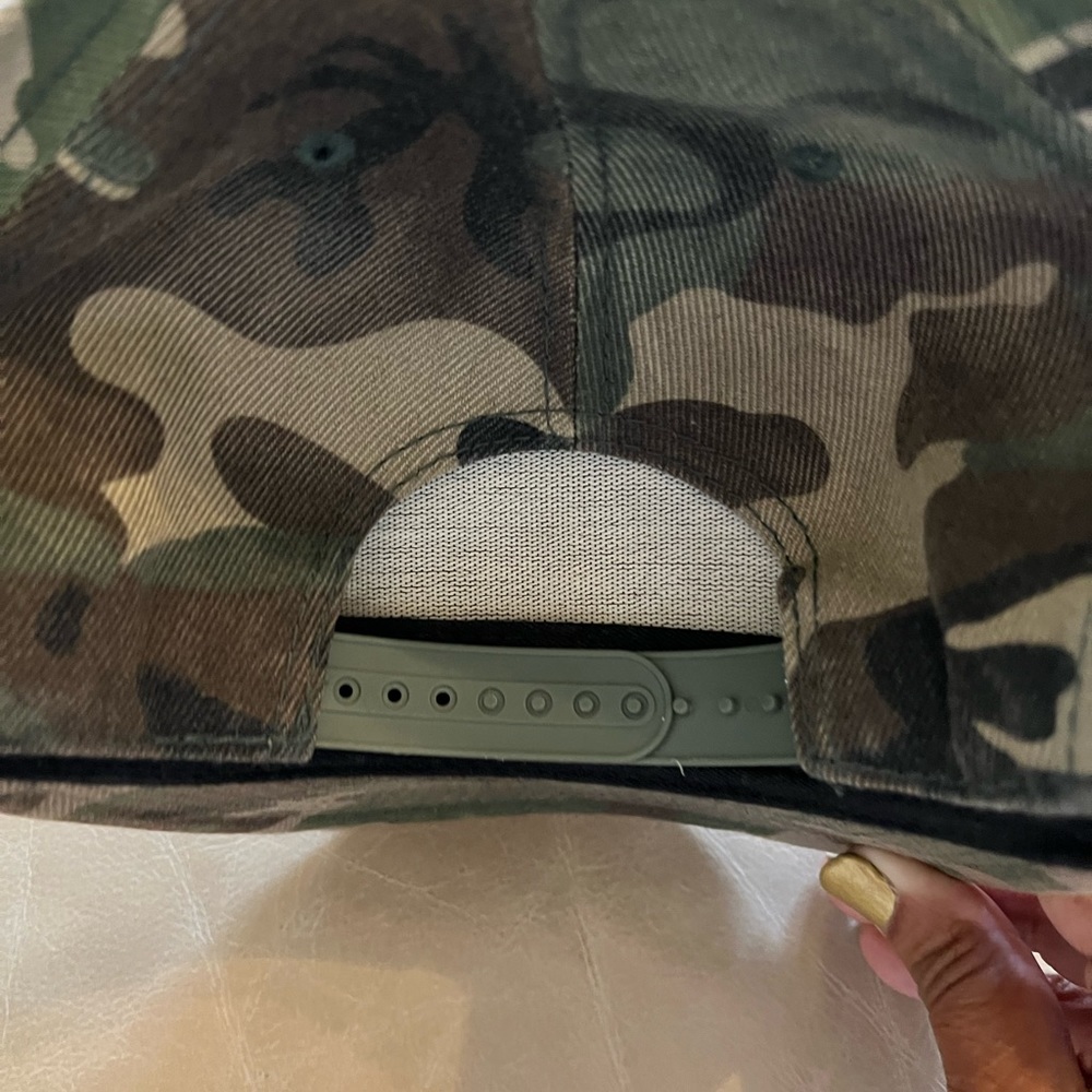 Camo Men’s SnapBack DOPE Cap - Picture 3 of 4